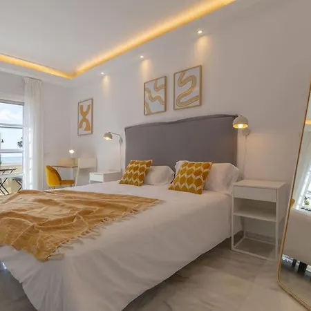Eden Costa Primera Linea De Mar * Торремолинос