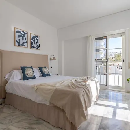 Eden Costa Primera Linea De Mar Апартаменты Торремолинос